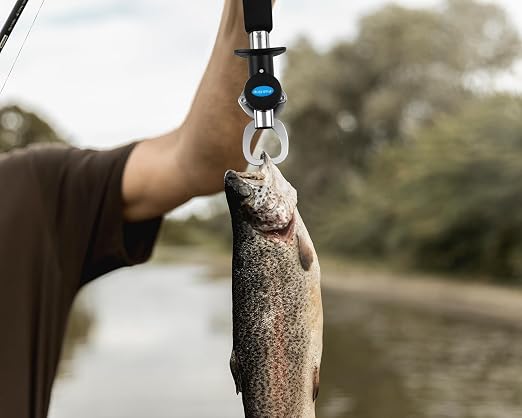Fish Gripper with Retractable Fish Measuring Tape Fish Lip Gripper with Scale for Fishing