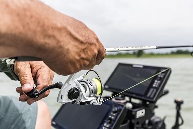 Lew’s Wally Marshall Speed Shooter Spinning Reel, Size 75 Fishing Reel, 5.0:1 Gear Ratio, 3+1 Bearings (Clam Packaging)