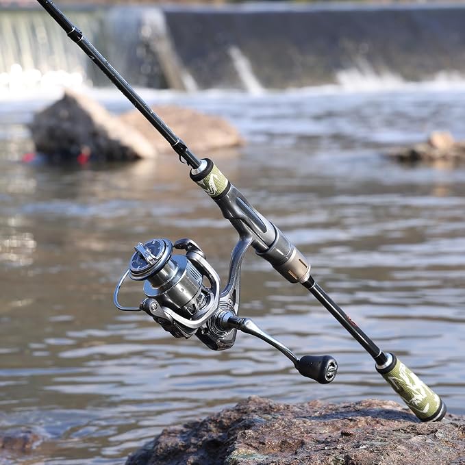 Sougayilang Spinning Combo – 30+24Ton Carbon Fiber 2-Piece Rod, M/MH Power, 19LB Drag, 5.2:1 Gear Ratio, Lightweight Saltwater Freshwater Kit for Bass, Trout, Salmon, Catfish (6’/7’ /7'6''Options)