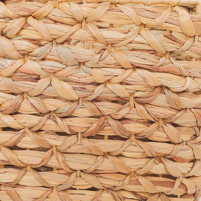 2-Tier Wall Hanging Wicker Water Hyacinth storage baskets Set,Woven Rustic Natural Farmhouse Door Baskets Organizer for decor,Kitchen Pantry, Home Office, Entryway, Bathroom