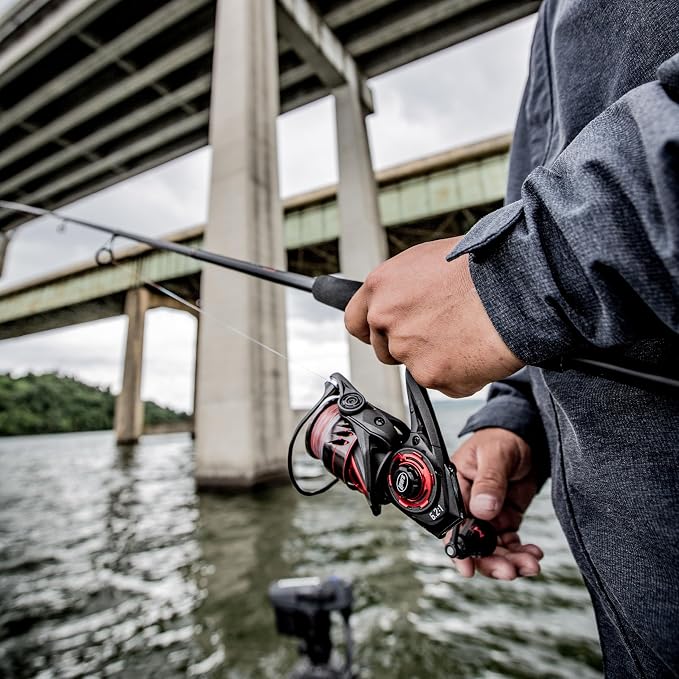Lew's MACH Jacked Spinning Reel and Fishing Rod Combo, HM50 Graphite Rod, Tanso Tech Frame, Black/Red
