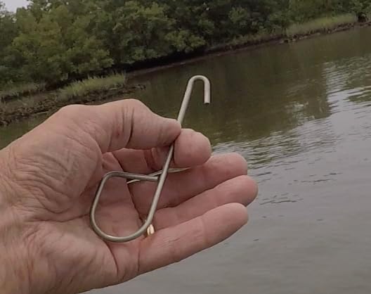 Hookout - Hook Remover, Fits Shirt Pocket, Providing Safe/No-Touch Fish Release (2-Pack)