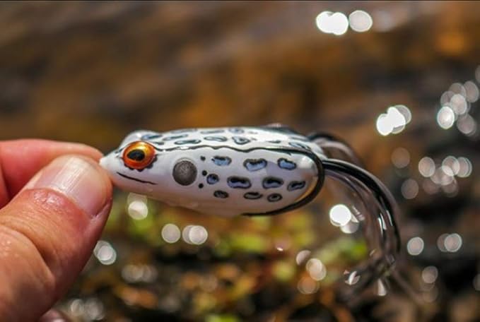 Booyah Pad Crasher Topwater Bass Fishing Hollow Body Frog Lure with Weedless Hooks