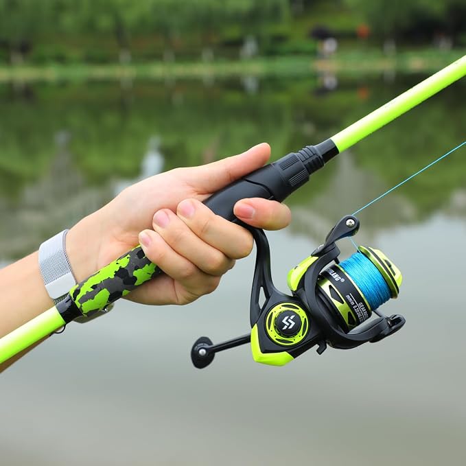 Sougayilang Spinning Combo – 5.2:1 Gear Ratio, 15.6LB Drag, IM7 Graphite 2-Piece Rod, Stainless Steel Guides for Bass, Trout, Redfish