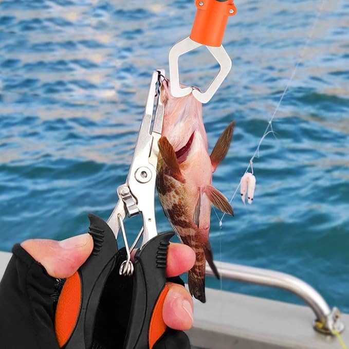 mouhike Fishing Tool Kit Fishing Pliers, Fish Lip Gripper, Fishing Hook Remover, Handheld Digital Fishing Scale, Ice Fly Fish Pliers Fishing Gear Accessories Fishermen Gift (Battery Not Included)