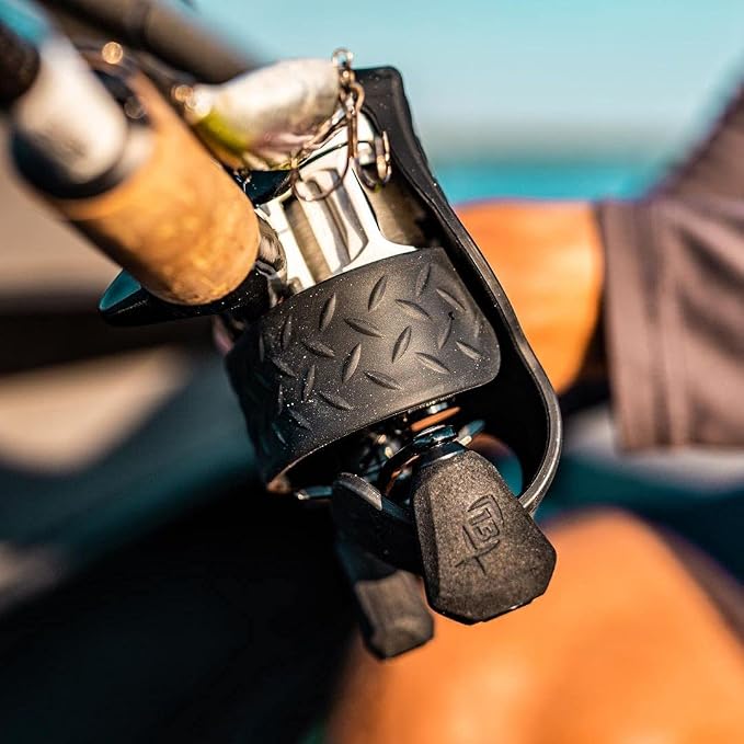 Skull Cap - Skull Cap - Low-Profile Baitcast Reel Covers - Fits Most Right Hand and Left Hand Baitcast Reels
