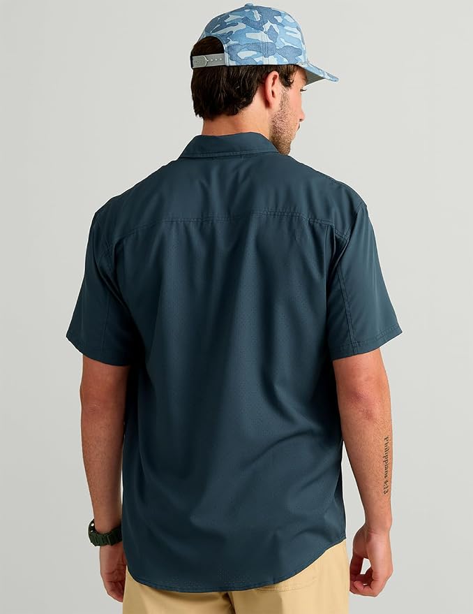 HUK Men's Tide Point Kc Scott Original Artwork Short Sleeve Shirt, Fishing Button Down
