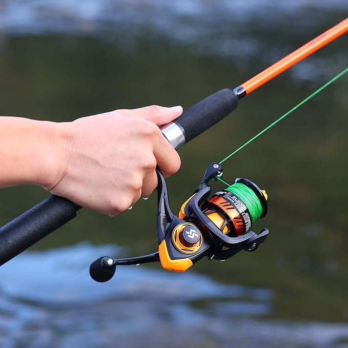 Sougayilang Fishing Rod, 2-Piece Composite Graphite & Glass Blanks Saltwater Trolling Rod Offshore Surf Fishing Pole with Stainless Steel Line Guides for Catfish, Salmon Glass Fiber Spinning Rod