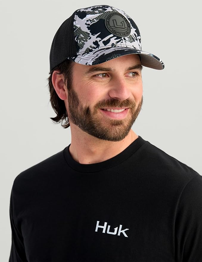 HUK Mens Performance Fishing Logo Tee, Short Sleeve T-Shirt for Men