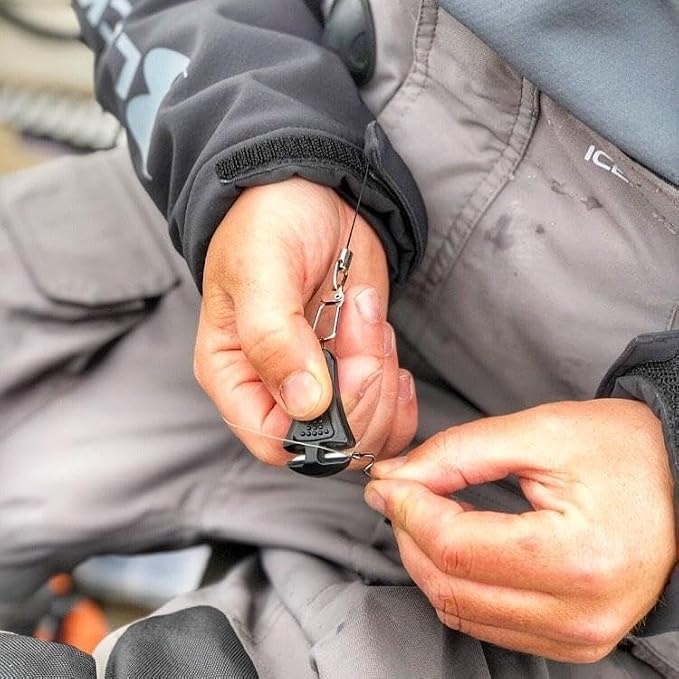 LINE CUTTERZ Patented Ceramic Blade Zipper Pull Quick Braided Fishing Line Cutter - Fishing Equipment - Upgrade Your Fishing Gear Now