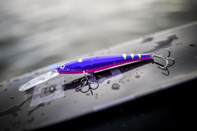 Berkley Flicker Minnow Fishing Lure, HD Yellow Perch, 1/4 oz, 3in | 7.5cm Crankbaits, Realistic Minnow Profile, Sharp Dive Curve Gets to Fish Quickly, Equipped with Fusion19 Hook