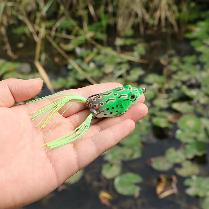 EXAURAFELIS 5pcs Fishing Lures Frogs Lure Frog Baits Ray Frog Topwater luresFishing baits for Basslure Pike Snakehead Musky Weedless Freshwater Soft Lure with Tackle Box