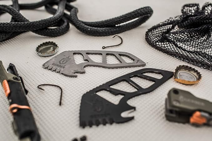 Gerber Gutsy Freshwater Fish Gut Hook Multi-Tool - Silver