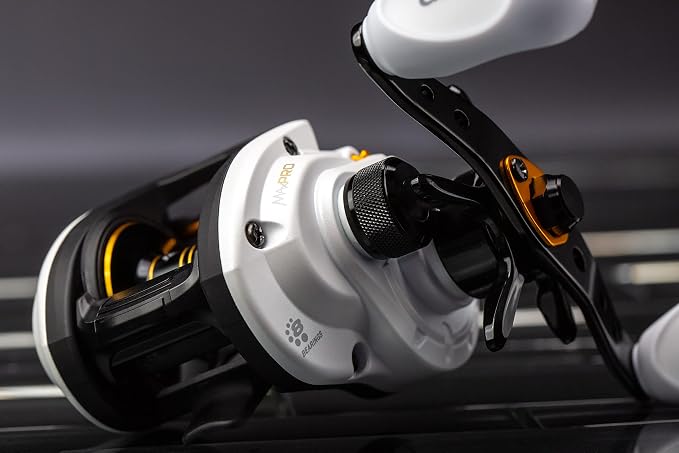 Abu Garcia Max Pro Low Profile Baitcast Fishing Reel