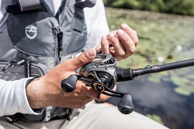 Lew’s Accel RX Baitcast Fishing Reel, RH Retrieve, 6.8:1 Gear Ratio, 5+1 Bearings