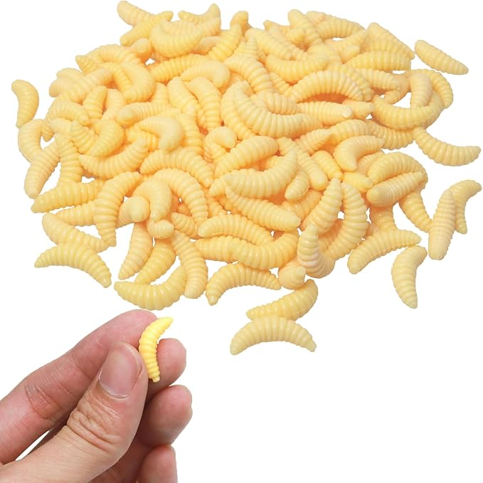 200PCS Fake Worms 20mm Realistic Soft Lures Fishing Plastic Maggots Beige Color Suitable for Lure Fishing Used for Bass and Ice Fishing Maggot Lures