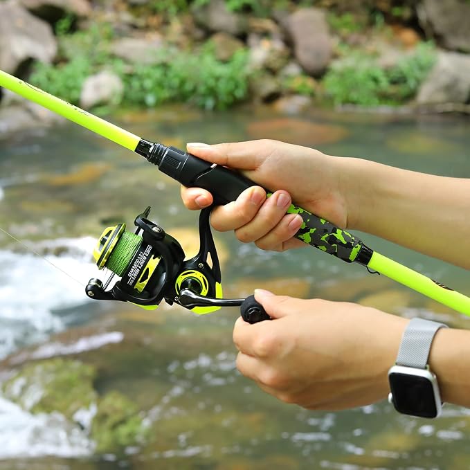 Sougayilang Spinning Combo – 5.2:1 Gear Ratio, 15.6LB Drag, IM7 Graphite 2-Piece Rod, Stainless Steel Guides for Bass, Trout, Redfish
