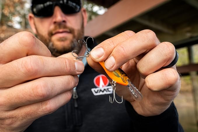 Rapala Shad Rap Crankbait, Hard Bait Lure, Bass Walleye and Pike Fishing Lure, Classic Tight Wiggle