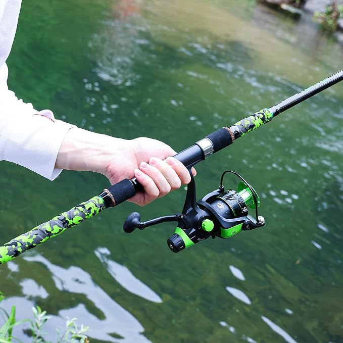 Sougayilang 3 Piece Surf Fishing Rod Combo Medium/Heavy Travel Spinning Rod with 5000 Size Reel Baitfeeder Combo(9'/10'/11'12')