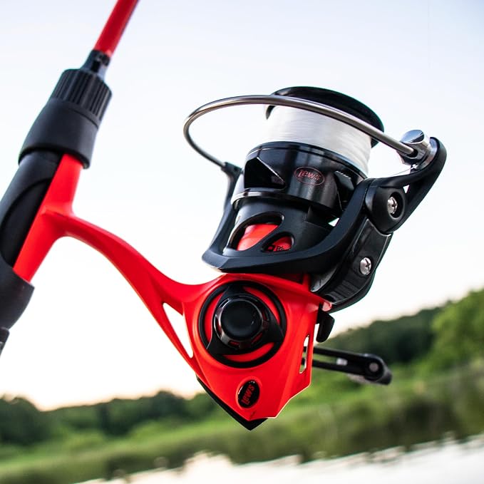 Lew's MACH Smash Speed Spin Spinning Fishing Reel, 6.2:1 Gear Ratio, Right or Left-Hand Retrieve, Graphite Frame, Premium 8 Bearing System, Fluorescent Red