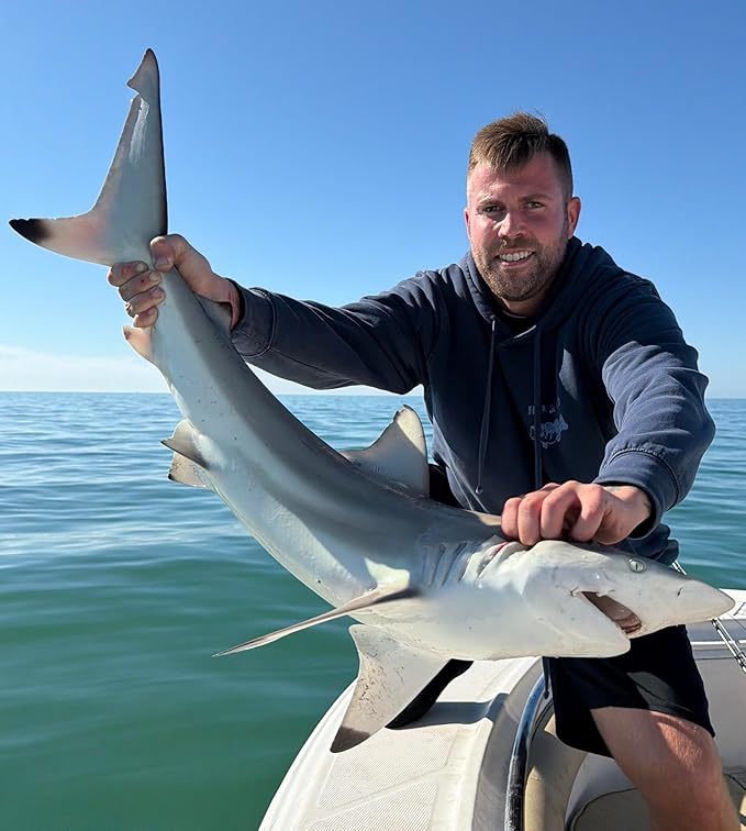 Head Hunter Pro Shark Rig, Bite-Proof Leader with 12/0 Inline Circle Hook, 400lb Swivel, Heavy Duty Shark Rig