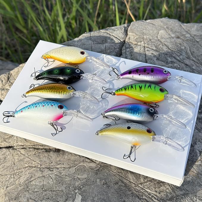 Crankbait Lures Kit, 8-Pack Lifelike Hard Swimbaits with Diving Lip for Bass Fishing, Assorted Colors, Freshwater Saltwater Fishing Gear for Bass, Trout, Pike