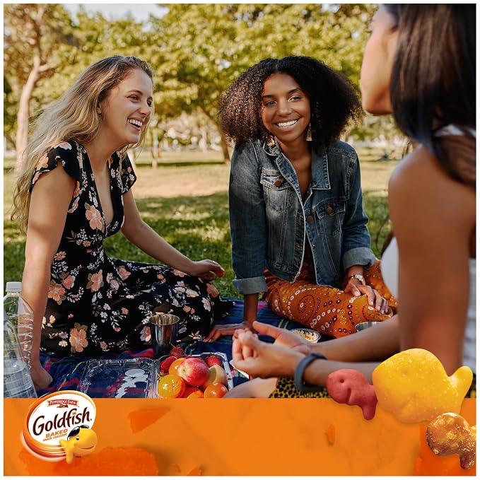 Goldfish Crackers Big Smiles Variety Pack with Cheddar, Colors, and Pretzels, Snack Packs, 30 Ct (Pack of 4)